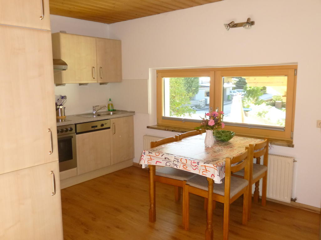 Ferienwohnungen Sommavilla Fulpmes Exterior photo